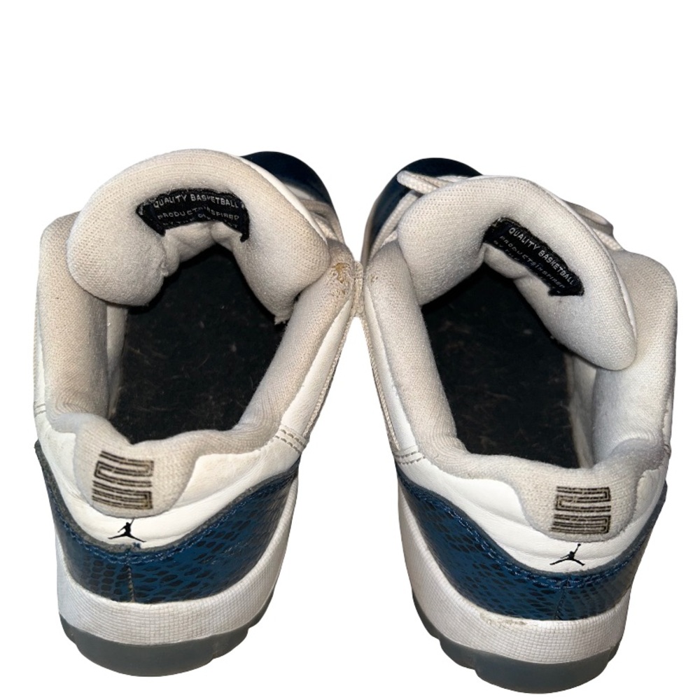 Jordan 11 - Picture 4 of 5